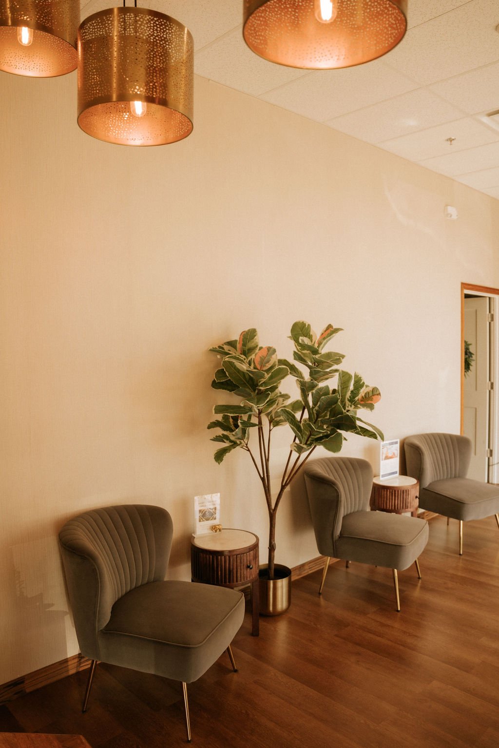 Therapist consultation before massage